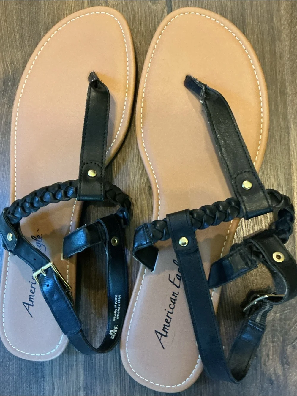 American Eagle Black Braided T-Strap Flat Sandals Women’s Size 9.5